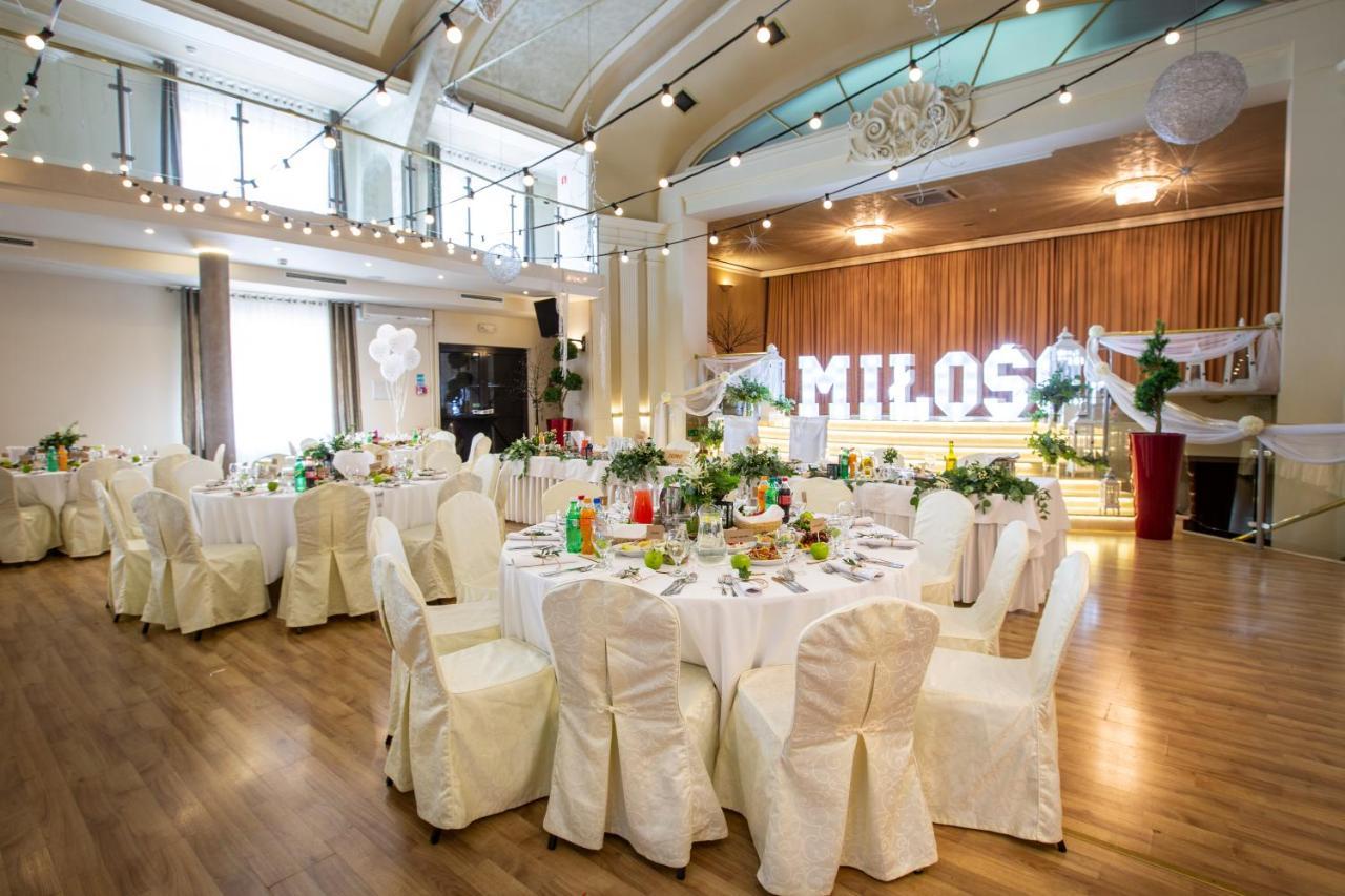 אלק Hotel Rydzewski מראה חיצוני תמונה
