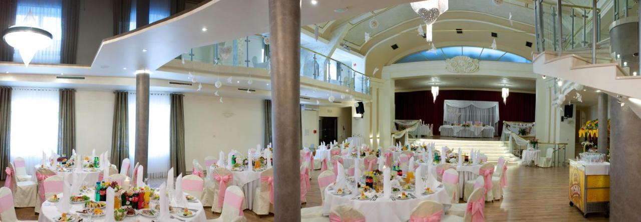 אלק Hotel Rydzewski מראה חיצוני תמונה