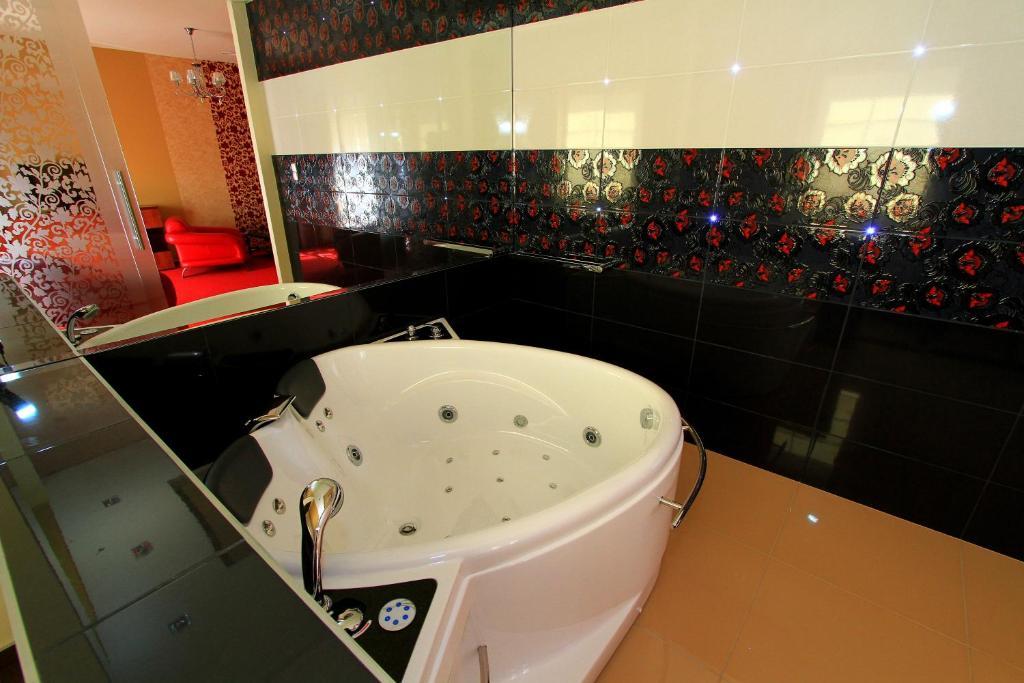 אלק Hotel Rydzewski מראה חיצוני תמונה