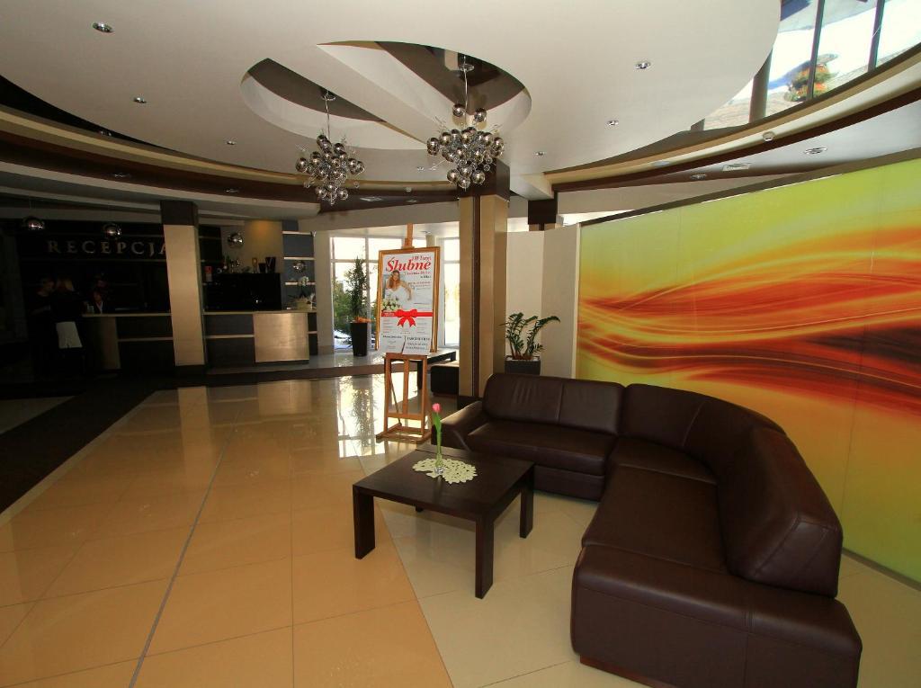 אלק Hotel Rydzewski מראה חיצוני תמונה
